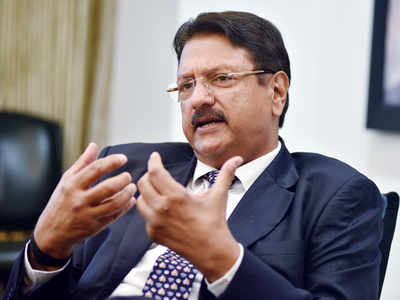 Mistrust between government, businesses growing: Piramal