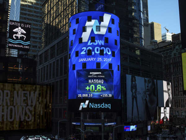 Internet companies eye Nasdaq for safe landing
