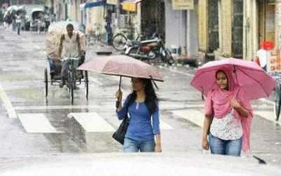 Rains lash Mumbai for sixth day in row; heavy downpour likely