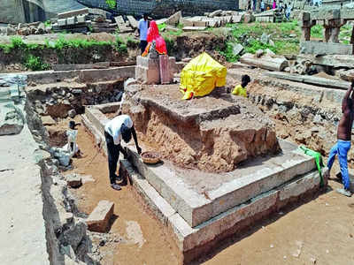 Loopholes in renovation at Hampi