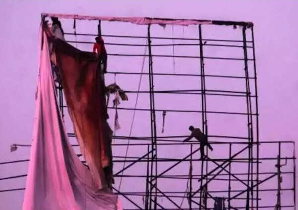 Remove illegal hoardings in 24hrs or face criminal action, Sambhajinagar civic body tells netas & outfits