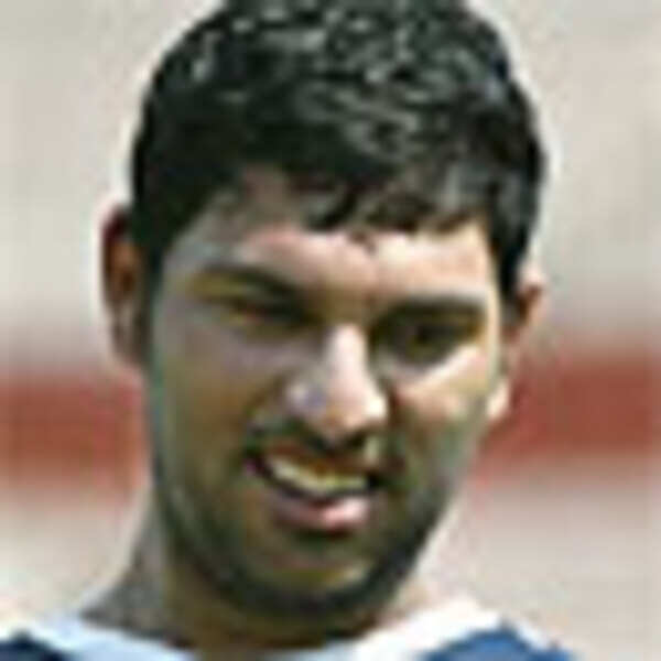 It is important to bat in one position: Yuvraj