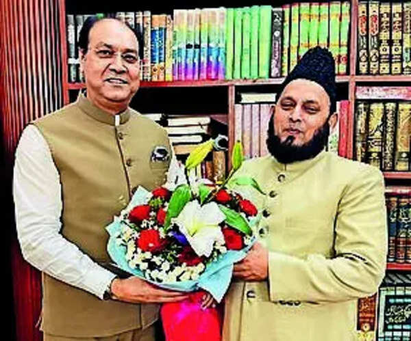 After CM’s stance on namaz, clerics say Bakrid prayers will be offered at mosques, Eidgahs