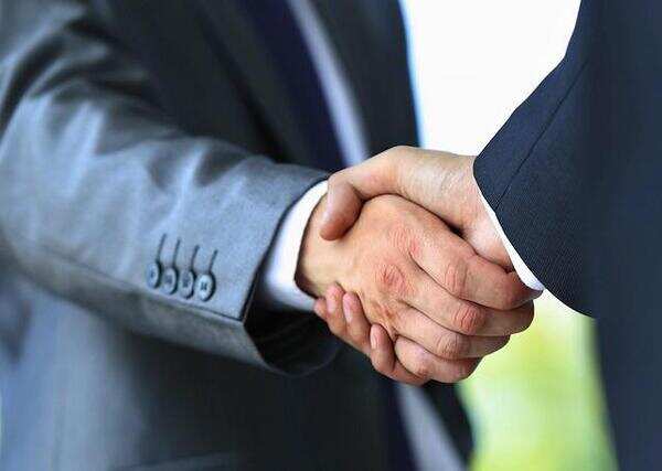 Flipkart talking with Kishore Biyani to buy 8-10% stake in Future Lifestyle Fashions