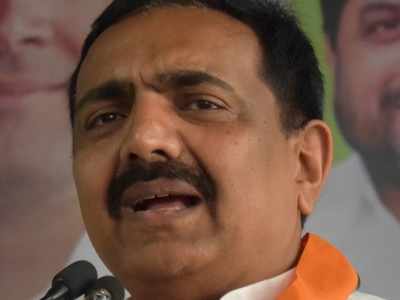 Amid talks of Udayanraje Bhosale joining BJP, Jayant Patil says those who lack courage are leaving the party