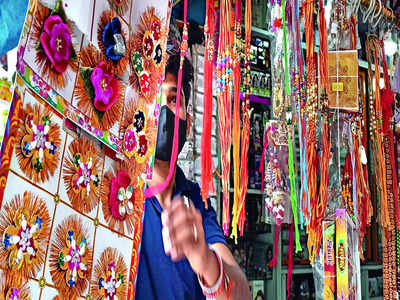 Customers go online, give rakhis at shops the go-by