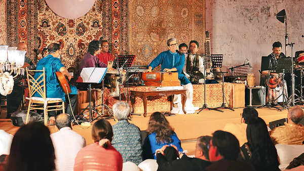With gaddas and gajras, mehfils are having a moment