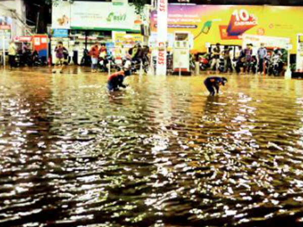 Rain fury leaves Hyderabad battered; roads submerge, traffic halts