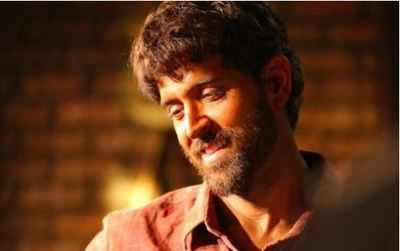 B-Town gives thumbs up to Hrithik Roshan's look for Super 30