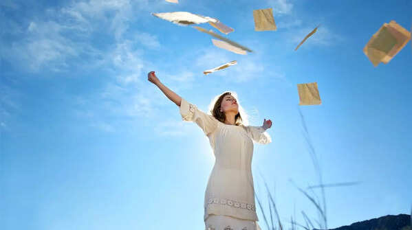 “You can't create a new future while holding on to the emotions of the past.” - Joe Dispenza, 'Breaking the Habit of Being Yourself'