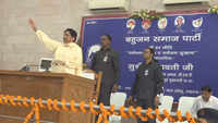 Mayawati holds meeting at residence, leaders deposit belongings outside 