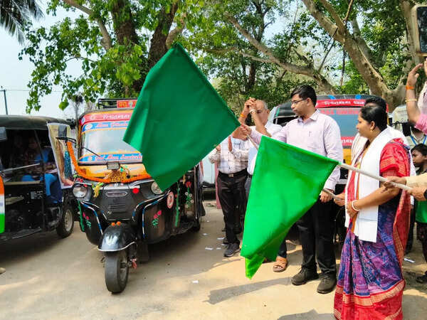 Ganjam launches free auto-ambulance service to ferry pregnant women
