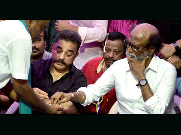 Rajinikanth asks sea of yellow to turn black for Cauvery