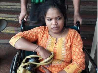 Woman injured in stone pelting incident at Ghatkopar
