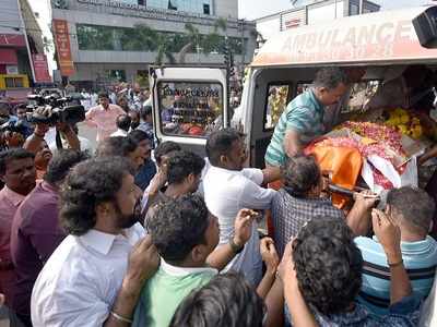 BJP-sponsored hartal in Kerala over self-immolation barely evokes any response