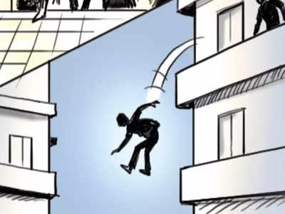 Senior citizen leaps off friend’s balcony in Mahim high-rise