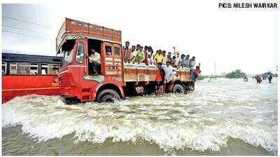 Mumbai rains: In flooded Vasai, dead bodies were carried by  tractors, fire brigade to crematoriums