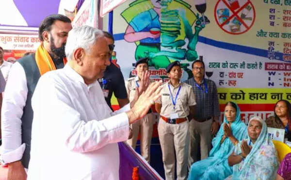 CM launches projects worth Rs689 cr in Rohtas and Kaimur