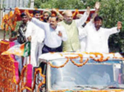 Near Pak border, BJP Prez says India will give ‘fitting reply’