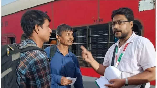 Four ticket checkers from Bhusawal division collect more than Rs 1 crore as fine each