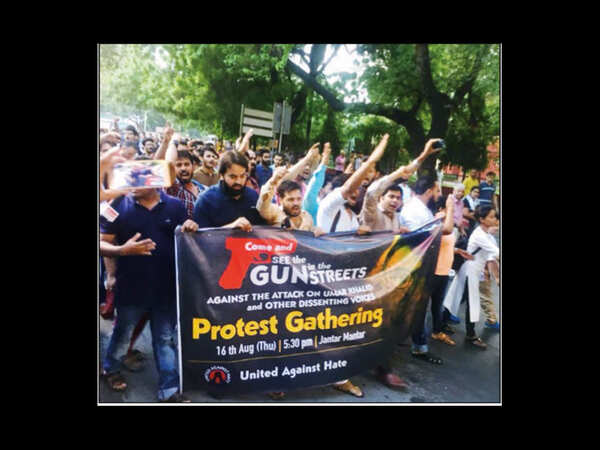 Attack on Umar Khalid: Protesters ask police why no action