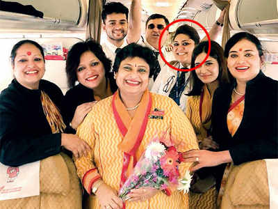 Mumbai: Daughter of retiring airhostess pilots last trip