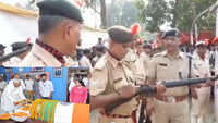 Watch: Rifles go kaput during state funeral of former Bihar CM Jagannath Mishra 