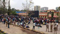 Migrant workers create ruckus at Mangalore railway station 