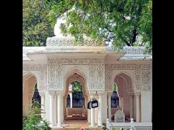 In passing away of Air Chief Marshal Latif, Sulaymani Bohras lose a jewel
