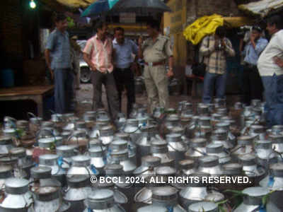 Crime Branch seizes over 1,075 litres of adulterated milk
