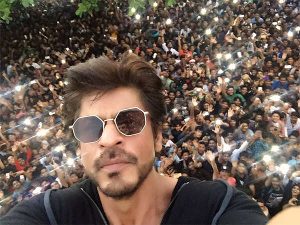 Watch: Shah Rukh Khan thanks his fans for their birthday wishes