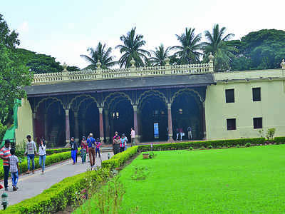 Renovation work has begun on Tipu Sultan’s summer palace, old techniques to be used to preserve its essence