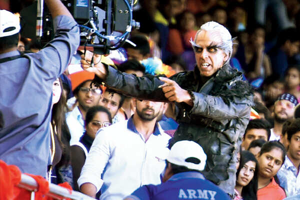 BT Exclusive: Holy crow! Is that Akshay?