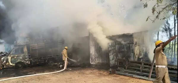One killed, two injured in matches unit blast near Kovilpatti