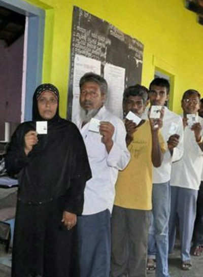 Chhattisgarh polls: 28% polling so far, explosives found=