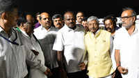 Karnataka political turmoil: Congress-JDS plan to disqualify rebel MLAs 