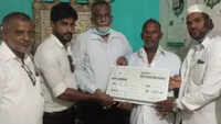 Mangaluru: Bantwal coolie spends savings on charity, UK businessman funds for his Haj 