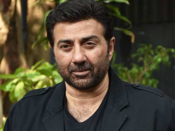 Sunny Deol tests Covid positive; isolating himself in Manali