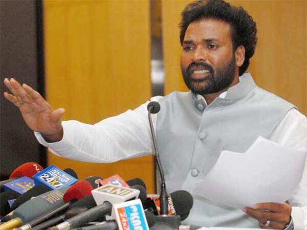 Karnataka polls: BJP to project B Sriramulu as deputy CM to woo dalits
