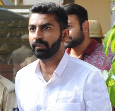 Vidvat vs Nalapad: Sparks fly at High Court