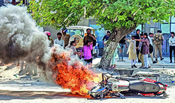 Police probe how workers’ bulk data reached Noida protesters