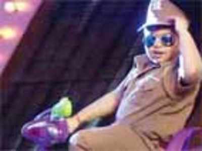 Sallu's 'fattest' fan claims he's junior Pandey of Dabangg 3