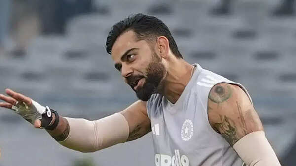 'Udhar dekh mera duplicate baitha hai': Virat Kohli spots his lookalike, tells Rohit Sharma - WATCH