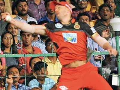 IPL 2018: Acing magic catches, AB De Villiers style