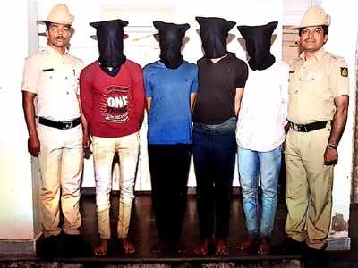 Four arrested for robbery bid at jewellery shop in Vyalikaval