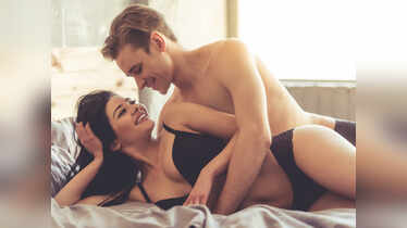 7 pleasure spots every guy wants you to touch