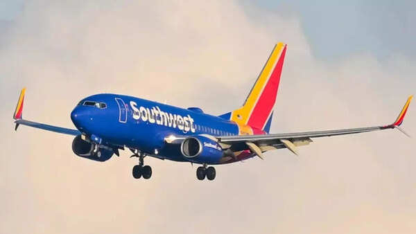 Vuelo de Southwest es desviado en pleno aire por un “posible problema de seguridad”; el FBI confirma que no hubo amenaza