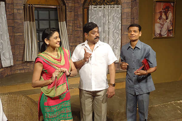 Review: Sanjay Narvekar entertains like a boss in Circuit House