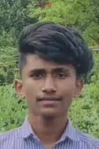 Four youths killed in lightning strike, 3 injured