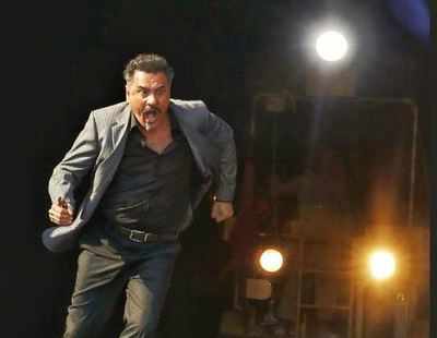 Total Dhamaal: Boman Irani runs in front of a train, calls it 'fun'